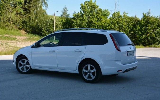 Ford Focus cena 15900 przebieg: 204000, rok produkcji 2009 z Dzierzgoń małe 497